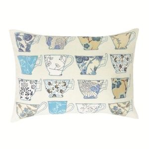 Laura Ashley Cotton pillow/Cushion